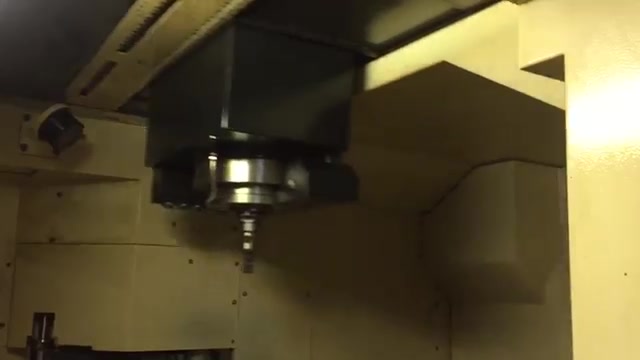 2011 MAZAK VARIAXIS 630-5X