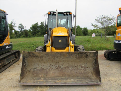 2011 CB 3CX14-4-T Backhoe