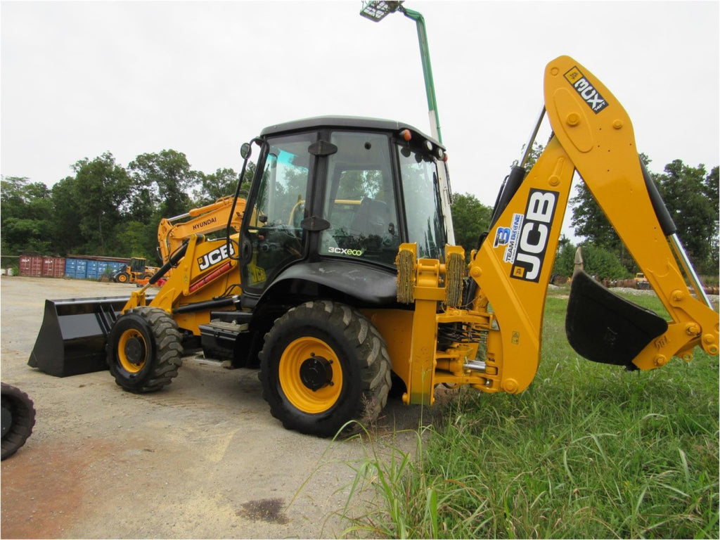 2011 CB 3CX14-4-T Backhoe