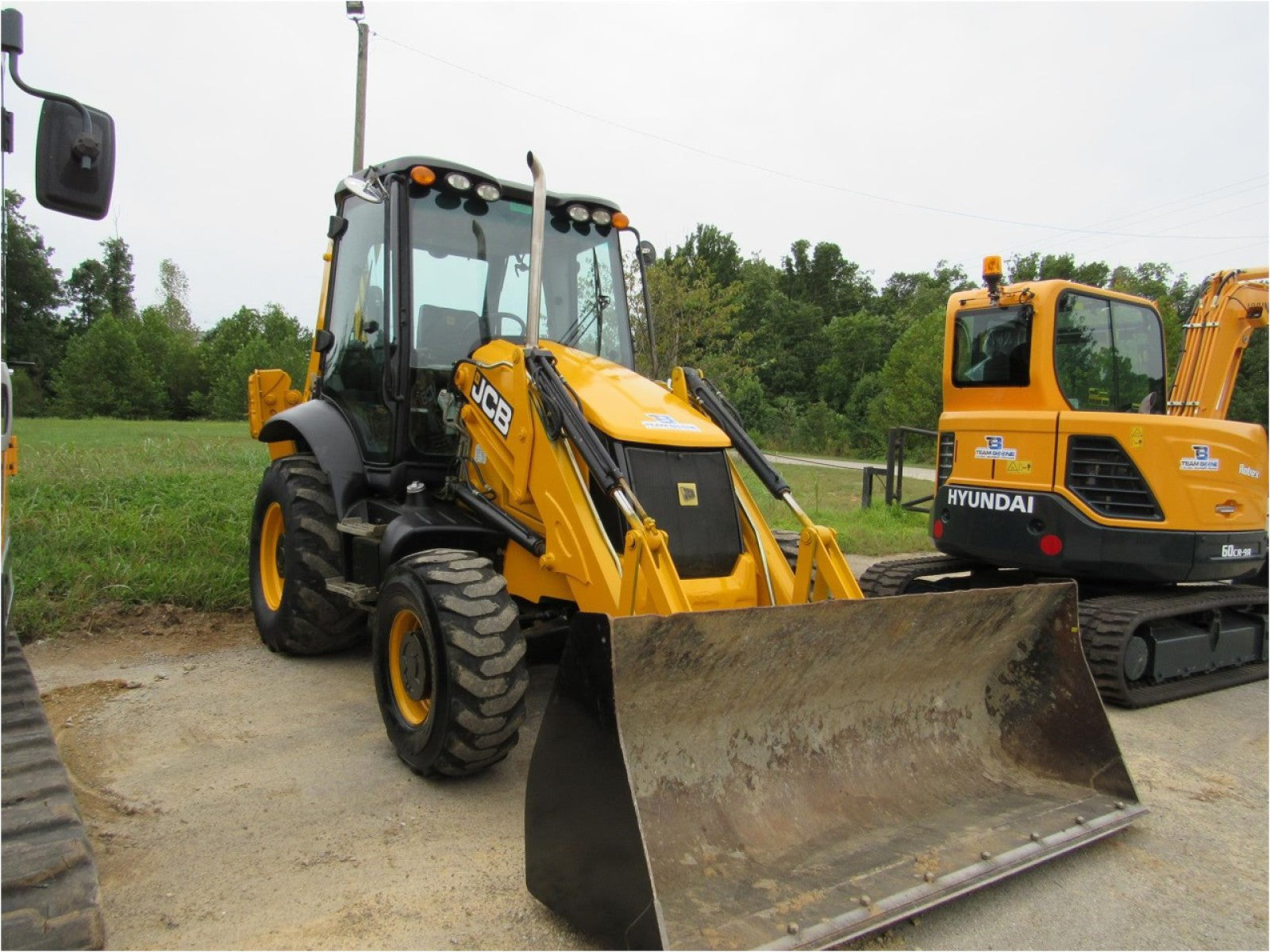 2011 CB 3CX14-4-T Backhoe